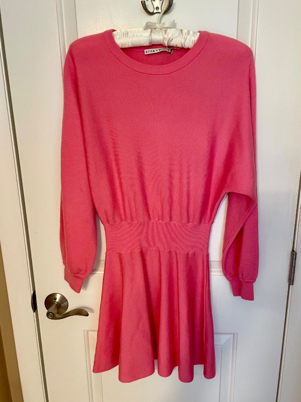$465 NWT Alice + Olivia Murray Mini Sweater Dress in Calypso Pink Sz Small - Picture 3 of 9